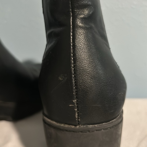 Size 9, new Steve Madden booties - Picture 9 of 14